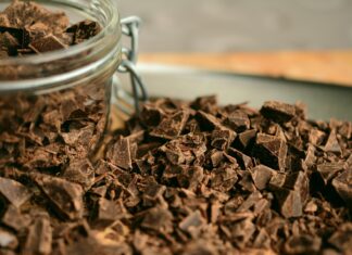 Come riutilizzare il cioccolato avanzato delle uova di Pasqua cioccolato avanzato